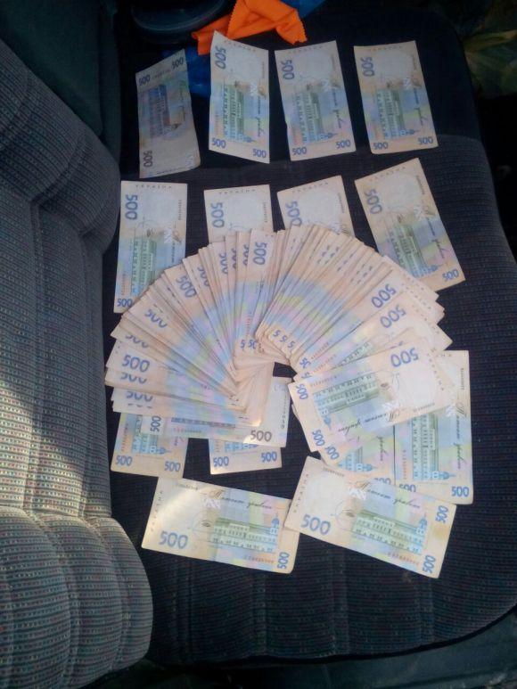 Новини Хмельницького - фото з На Хмельниччині затримали банду торгівців зброєю На Хмельниччині затримали банду торгівців зброєю, фото №4 на сайті vsim.ua