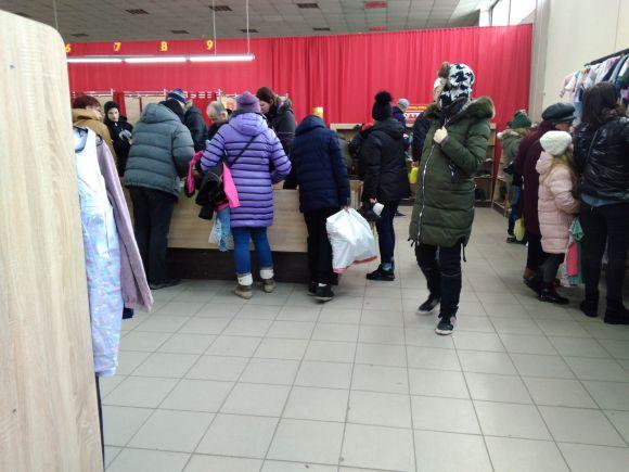 Новини Хмельницького - фото з День завозу в секонд-хенді: як "залітають" і що купують хмельничани День завозу в секонд-хенді: як "залітають" і що купують хмельничани, фото №8 на сайті vsim.ua