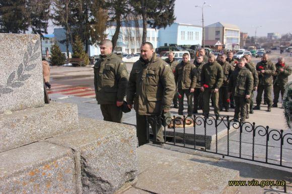 Новини Вінниці - фото з Сепаратистів вибили за 20 хвилин: підрозділу з Калинівки присвоєно ім’я Івана Богуна Сепаратистів вибили за 20 хвилин: підрозділу з Калинівки присвоєно ім’я Івана Богуна, фото №1 на сайті 20minut.ua
