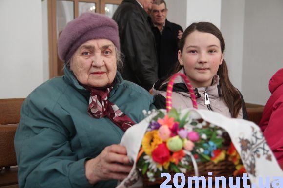 Новини Тернополя - фото з У тернопільських костелах освячують великодні кошики У тернопільських костелах освячують великодні кошики, фото №2 на сайті 20minut.ua