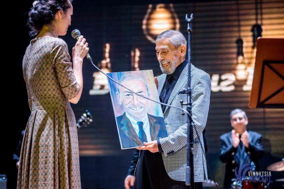 Новини Вінниці - фото з Вахтангу Кикабидзе скоро 80, «Мимино» - уже 40. О чем сейчас мечтает легендарный грузин? Вахтангу Кикабидзе скоро 80, «Мимино» - уже 40. О чем сейчас мечтает легендарный грузин?, фото №2 на сайті 20minut.ua