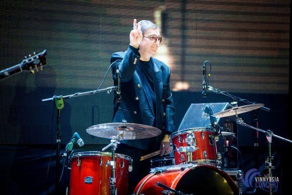 Новини Вінниці - фото з Вахтангу Кикабидзе скоро 80, «Мимино» - уже 40. О чем сейчас мечтает легендарный грузин? Вахтангу Кикабидзе скоро 80, «Мимино» - уже 40. О чем сейчас мечтает легендарный грузин?, фото №25 на сайті 20minut.ua