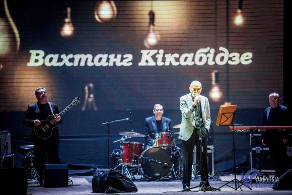 Новини Вінниці - фото з Вахтангу Кикабидзе скоро 80, «Мимино» - уже 40. О чем сейчас мечтает легендарный грузин? Вахтангу Кикабидзе скоро 80, «Мимино» - уже 40. О чем сейчас мечтает легендарный грузин?, фото №18 на сайті 20minut.ua