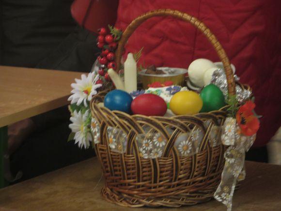 В костелі на Виставці римо-католики посвятили великодні кошики (ФОТО), фото №5 на сайті vsim.ua