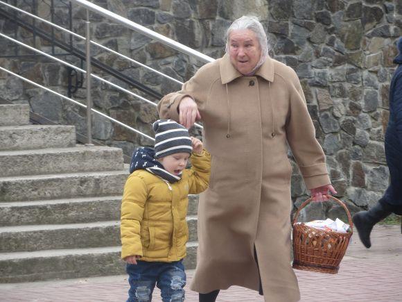 В костелі на Виставці римо-католики посвятили великодні кошики (ФОТО), фото №4 на сайті vsim.ua