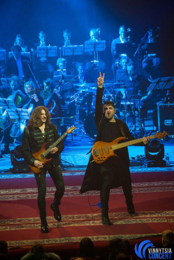 Новини Вінниці - фото з Гітаристи ROCK SYMPHONY розказали про враження від живого виступу Muse і пообіцяли знову вразити Вінницю 5 червня на концерті «ЮРКЕШ» Гітаристи ROCK SYMPHONY розказали про враження від живого виступу Muse і пообіцяли знову вразити Вінницю 5 червня на концерті «ЮРКЕШ», фото №5 на сайті 20minut.ua