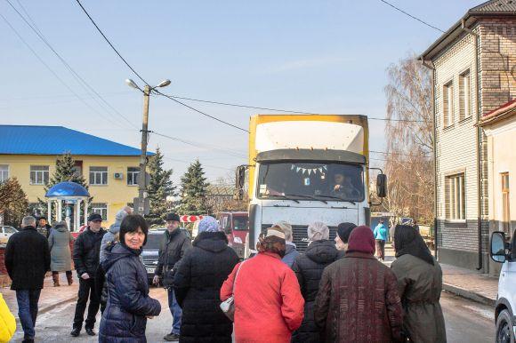 Новини Тернополя - фото з Мешканці Скалата повстали проти фур та вантажівок місцевих фермерів