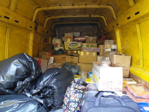 Новини Хмельницького - фото з Домашні смаколики та одяг: волонтери з Ізяславщини вирушили на Схід з великодніми гостинцями Домашні смаколики та одяг: волонтери з Ізяславщини вирушили на Схід з великодніми гостинцями, фото №1 на сайті vsim.ua