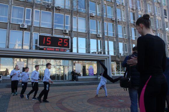 Новини Вінниці - фото з Фестиваль зарядки. Спортивні школи змагалися у танцювальному батлі Фестиваль зарядки. Спортивні школи змагалися у танцювальному батлі, фото №1 на сайті 20minut.ua