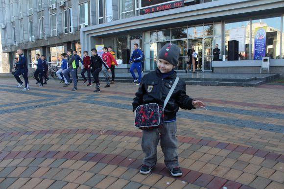 Новини Вінниці - фото з Фестиваль зарядки. Спортивні школи змагалися у танцювальному батлі Фестиваль зарядки. Спортивні школи змагалися у танцювальному батлі, фото №5 на сайті 20minut.ua