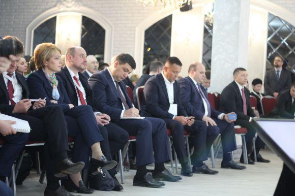 Новини Вінниці - фото з Порошенко та Гройсман у Вінниці. Репортаж з урядової наради (ОНОВЛЕНО) Порошенко та Гройсман у Вінниці. Репортаж з урядової наради (ОНОВЛЕНО), фото №10 на сайті 20minut.ua