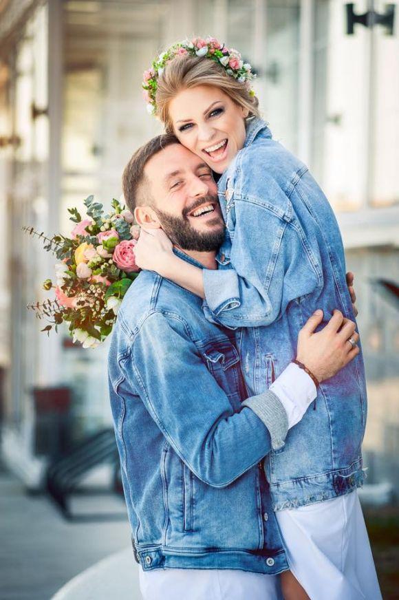 Новини Вінниці - фото з Яна Глущенко і Олег Збаращук про перший рік шлюбу: «Це був рік, як за п'ять» Яна Глущенко і Олег Збаращук про перший рік шлюбу: «Це був рік, як за п'ять», фото №1 на сайті 20minut.ua