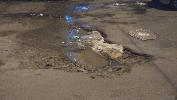 Новини Вінниці - фото з За вечір та ніч відремонтували частину вулиці Матроса Кішки біля «Урожаю» За вечір та ніч відремонтували частину вулиці Матроса Кішки біля «Урожаю», фото №3 на сайті 20minut.ua
