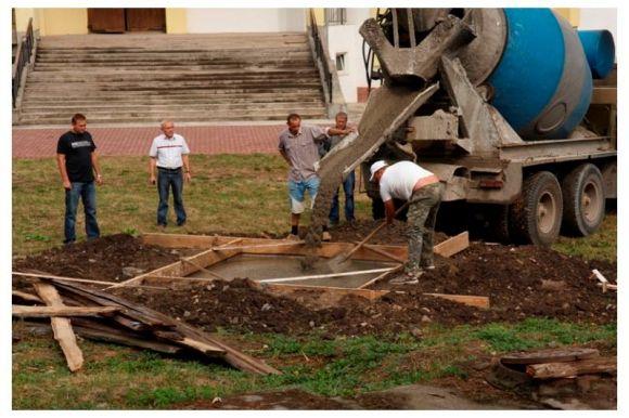 Новини Хмельницького - фото з Як будували костел на Виставці. Фото двадцятирічної давнини Як будували костел на Виставці. Фото двадцятирічної давнини, фото №19 на сайті vsim.ua