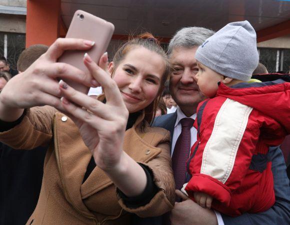 Новини Вінниці - фото з Порошенко та Гройсман у Вінниці. Репортаж з урядової наради (ОНОВЛЕНО) Порошенко та Гройсман у Вінниці. Репортаж з урядової наради (ОНОВЛЕНО), фото №19 на сайті 20minut.ua