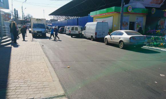 Новини Вінниці - фото з За вечір та ніч відремонтували частину вулиці Матроса Кішки біля «Урожаю» За вечір та ніч відремонтували частину вулиці Матроса Кішки біля «Урожаю», фото №6 на сайті 20minut.ua