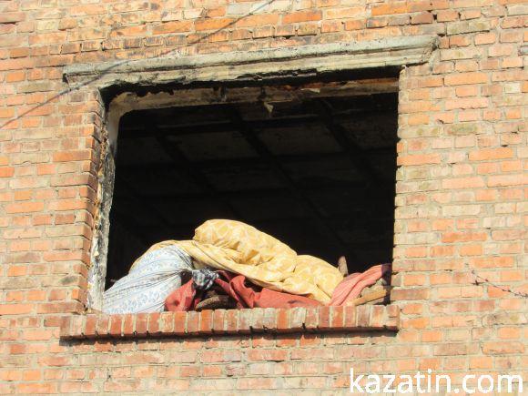 Новини Козятина - фото з Погорільці на Склярова в збитку на 350 тисяч Погорільці на Склярова в збитку на 350 тисяч, фото №2 на сайті 20minut.ua