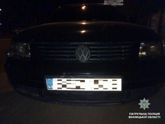 Новини Вінниці - фото з ДТП, відсутність документів і сварка з перехожими. На Пирогова п'яний вінничанин наробив шуму ДТП, відсутність документів і сварка з перехожими. На Пирогова п'яний вінничанин наробив шуму, фото №2 на сайті 20minut.ua