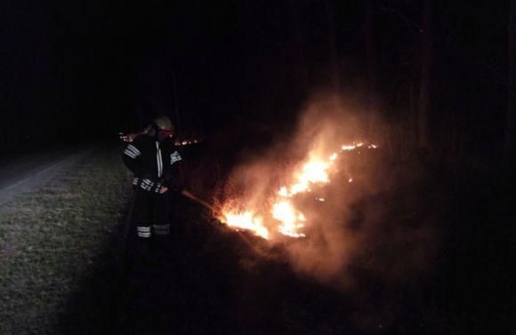 Новини Хмельницького - фото з Хмельницький затягнуло димом від палаючої трави Хмельницький затягнуло димом від палаючої трави, фото №8 на сайті vsim.ua