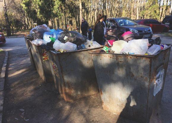 Новини Хмельницького - фото з Хмельничани відсвяткували Великдень на природі. Їли шашлик і грали у футбол Хмельничани відсвяткували Великдень на природі. Їли шашлик і грали у футбол, фото №6 на сайті vsim.ua