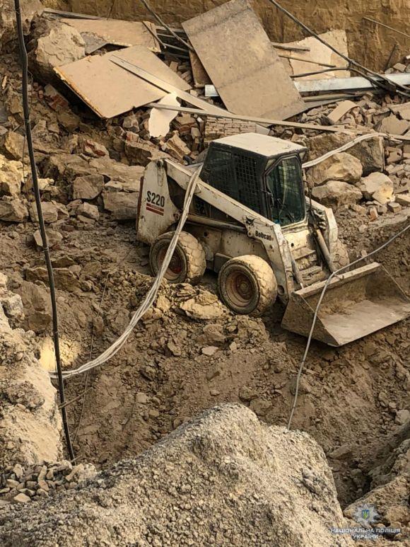 Обвал стіни на Соборній. Поліція відкрила кримінальне провадження, фото №2 на сайті 20minut.ua