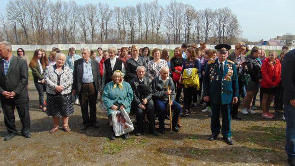 Молитвою та квітами хмельничани вшанували пам’ять в’язнів нацистських концтаборів, фото №4 на сайті vsim.ua