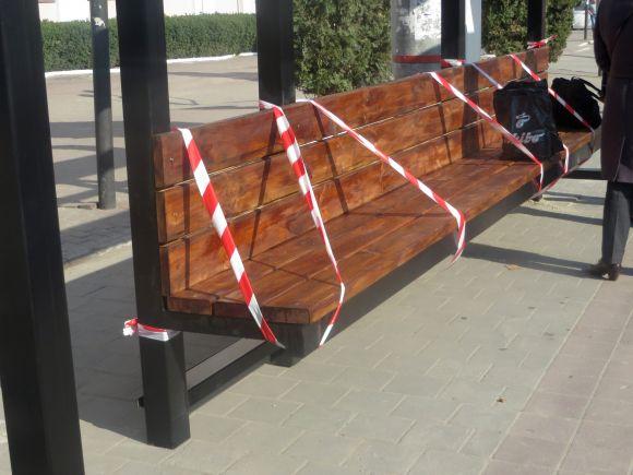 Новини Хмельницького - фото з Біля “Ощадбанку” встановили нову зупинку Біля “Ощадбанку” встановили нову зупинку, фото №2 на сайті vsim.ua