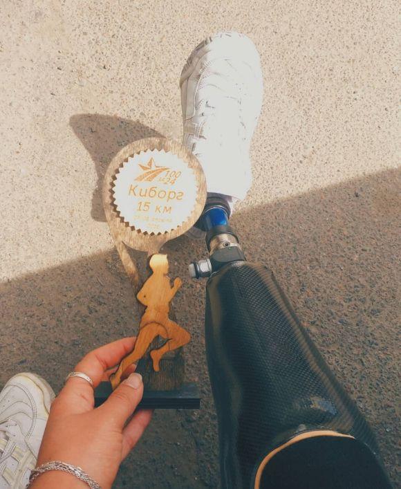 Новини Вінниці - фото з Називає себе «кіборгом» і бігає напівмарафони на одній нозі Називає себе «кіборгом» і бігає напівмарафони на одній нозі, фото №1 на сайті 20minut.ua