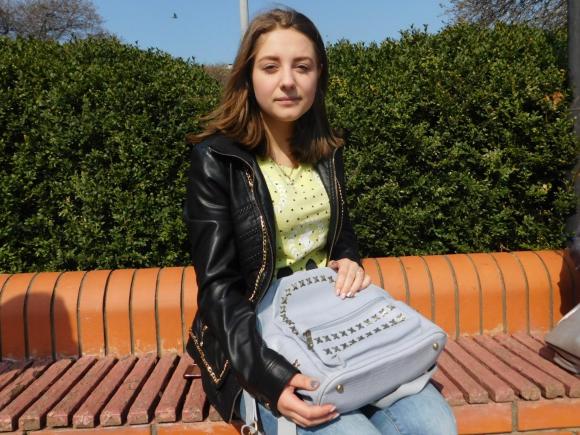 Новини Хмельницького - фото з Що носять у рюкзаках хмельницькі студенти (ОПИТУВАННЯ) C:\Users\Користувач\Desktop\Новая папка\DSCN7812.JPG