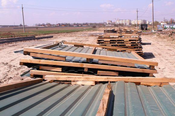 Новини Вінниці - фото з Без протестів і натовпу: перші проводи на новому цвинтарі у Сабарові Без протестів і натовпу: перші проводи на новому цвинтарі у Сабарові, фото №10 на сайті 20minut.ua