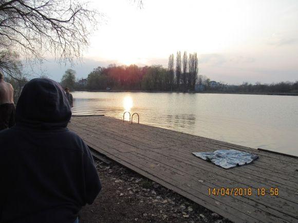 Новини Козятина - фото з Тримаючись на поверхні води: Козятин вже купається Тримаючись на поверхні води: Козятин вже купається, фото №1 на сайті 20minut.ua