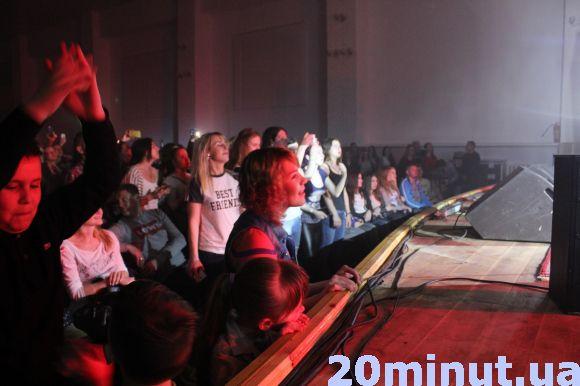 Новини Кам'янця-Подільського - фото з Як Кам’янець відривався під «Бумбокс» (ФОТО) Як Кам’янець відривався під «Бумбокс» (ФОТО), фото №2 на сайті 20minut.ua
