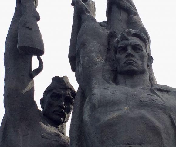 “Меморіал Слави” на Виставці: на ремонт обеліску з титану гроші не дають, фото №2 на сайті vsim.ua