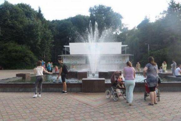 Новини Хмельницького - фото з З травня у Хмельницькому запустять три фонтани. Графік роботи З травня у Хмельницькому запустять три фонтани. Графік роботи, фото №1 на сайті vsim.ua