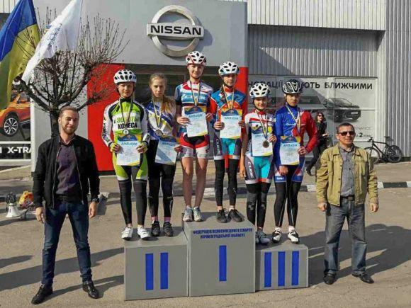 Новини Хмельницького - фото з 17 медалей привезли хмельничани з чемпіонату України з велоспорту 17 медалей привезли хмельничани з чемпіонату України з велоспорту, фото №1 на сайті vsim.ua