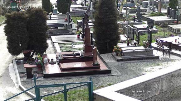 Новини Тернополя - фото з Скільки коштує VIP-місце на цвинтарі Скільки коштує VIP-місце на цвинтарі, фото №1 на сайті 20minut.ua