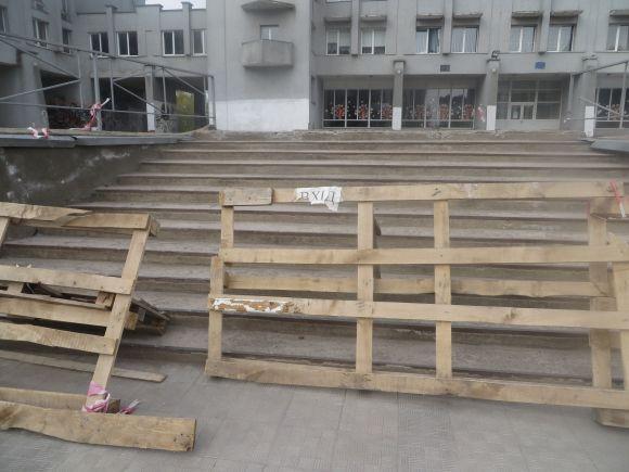 Вхід до Палацу творчості зроблять до червня, а ремонт фасаду перенесуть, фото №3 на сайті vsim.ua