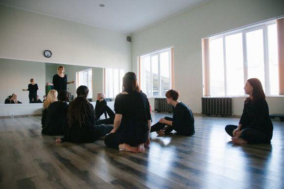 Новини Вінниці - фото з Юлия Светлова в субботу приглашает на премьеру: «Мы готовы обнажить душу! А вы?» Юлия Светлова в субботу приглашает на премьеру: «Мы готовы обнажить душу! А вы?», фото №7 на сайті 20minut.ua