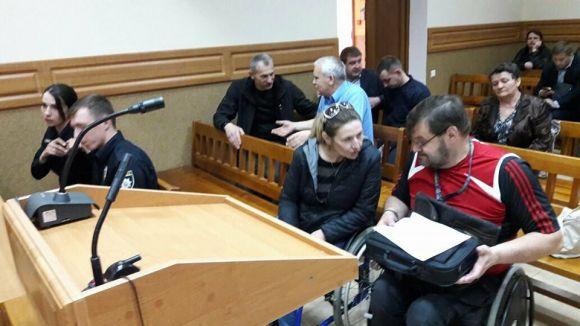 У суді слухають справу Олександра Башти, який побив поліцейську (оновлено), фото №4 на сайті 20minut.ua