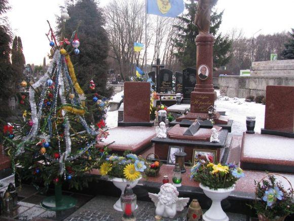 Новини Тернополя - фото з Скільки коштує VIP-місце на цвинтарі Скільки коштує VIP-місце на цвинтарі, фото №3 на сайті 20minut.ua