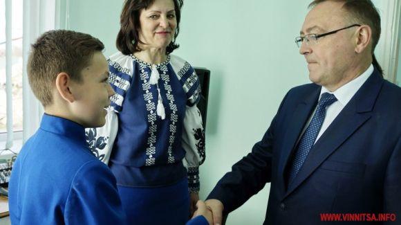 Новини Козятина - фото з Люди просять показати Пузирю, як потрібно працювати Люди просять показати Пузирю, як потрібно працювати, фото №38 на сайті 20minut.ua