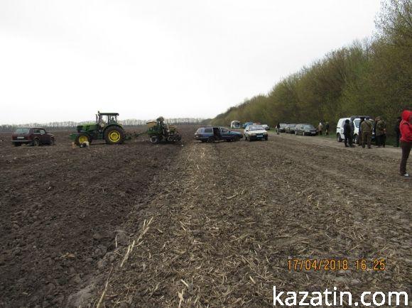 Новини Козятина - фото з У Махаринцях орудували тітушки У Махаринцях орудували тітушки, фото №3 на сайті 20minut.ua