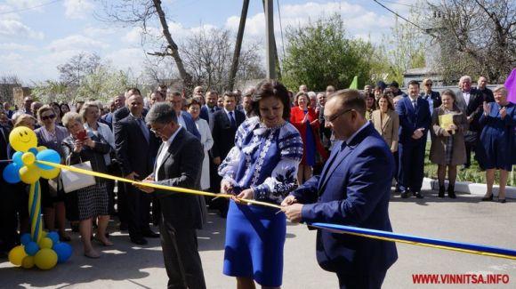 Новини Козятина - фото з Люди просять показати Пузирю, як потрібно працювати Люди просять показати Пузирю, як потрібно працювати, фото №27 на сайті 20minut.ua