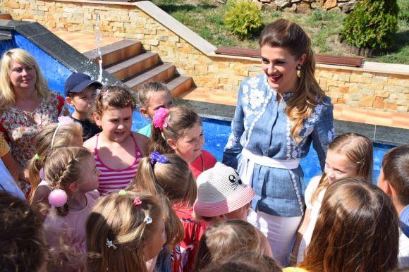 Новини Вінниці - фото з 1000 діток стануть героями спеціальної програми на OPERAFEST TULCHYN. Взяти участь у вікторині Лариси Білозір запрошують усіх! 1000 діток стануть героями спеціальної програми на OPERAFEST TULCHYN. Взяти участь у вікторині Лариси Білозір запрошують усіх!, фото №2 на сайті 20minut.ua