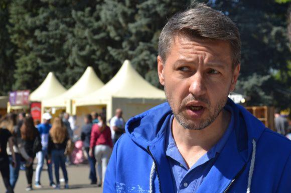 Новини Вінниці - фото з «Шашлик прекрасний, а от афробургер не дуже»: відгуки відвідувачів Vinnytsia Food Fest «Шашлик прекрасний, а от афробургер не дуже»: відгуки відвідувачів Vinnytsia Food Fest, фото №2 на сайті 20minut.ua