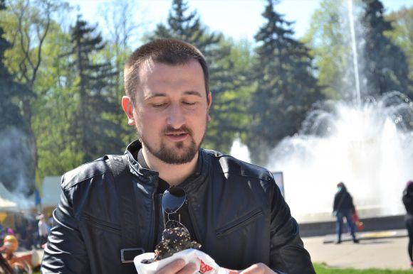 Новини Вінниці - фото з «Шашлик прекрасний, а от афробургер не дуже»: відгуки відвідувачів Vinnytsia Food Fest «Шашлик прекрасний, а от афробургер не дуже»: відгуки відвідувачів Vinnytsia Food Fest, фото №3 на сайті 20minut.ua