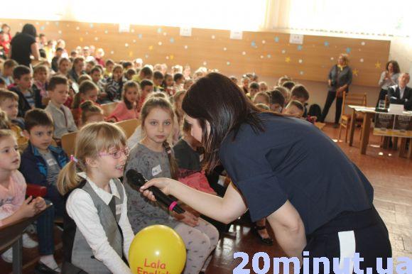 Новини Тернополя - фото з У Тернополі змагалися маленькі знавці англійської