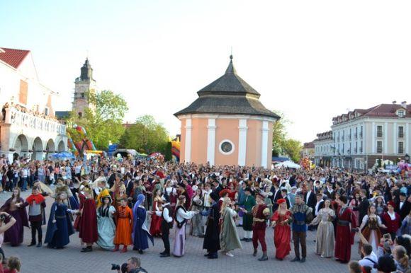 Новини Кам'янця-Подільського - фото з У Кам’янці відкрили магічний турсезон-2018 (ФОТО) У Кам’янці відкрили магічний турсезон-2018 (ФОТО), фото №7 на сайті 20minut.ua