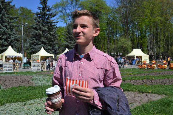 Новини Вінниці - фото з «Шашлик прекрасний, а от афробургер не дуже»: відгуки відвідувачів Vinnytsia Food Fest «Шашлик прекрасний, а от афробургер не дуже»: відгуки відвідувачів Vinnytsia Food Fest, фото №1 на сайті 20minut.ua