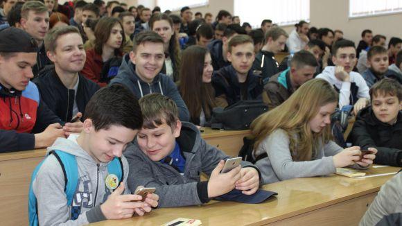 Новини Вінниці - фото з «Це крутіше, ніж Олімпійські ігри!» - У Вінниці стартувала олімпіада з програмування «Це крутіше, ніж Олімпійські ігри!» - У Вінниці стартувала олімпіада з програмування, фото №9 на сайті 20minut.ua